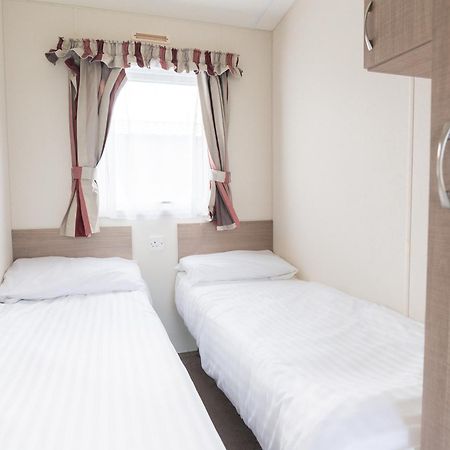 Marine Holiday Park Rhyl Bagian luar foto
