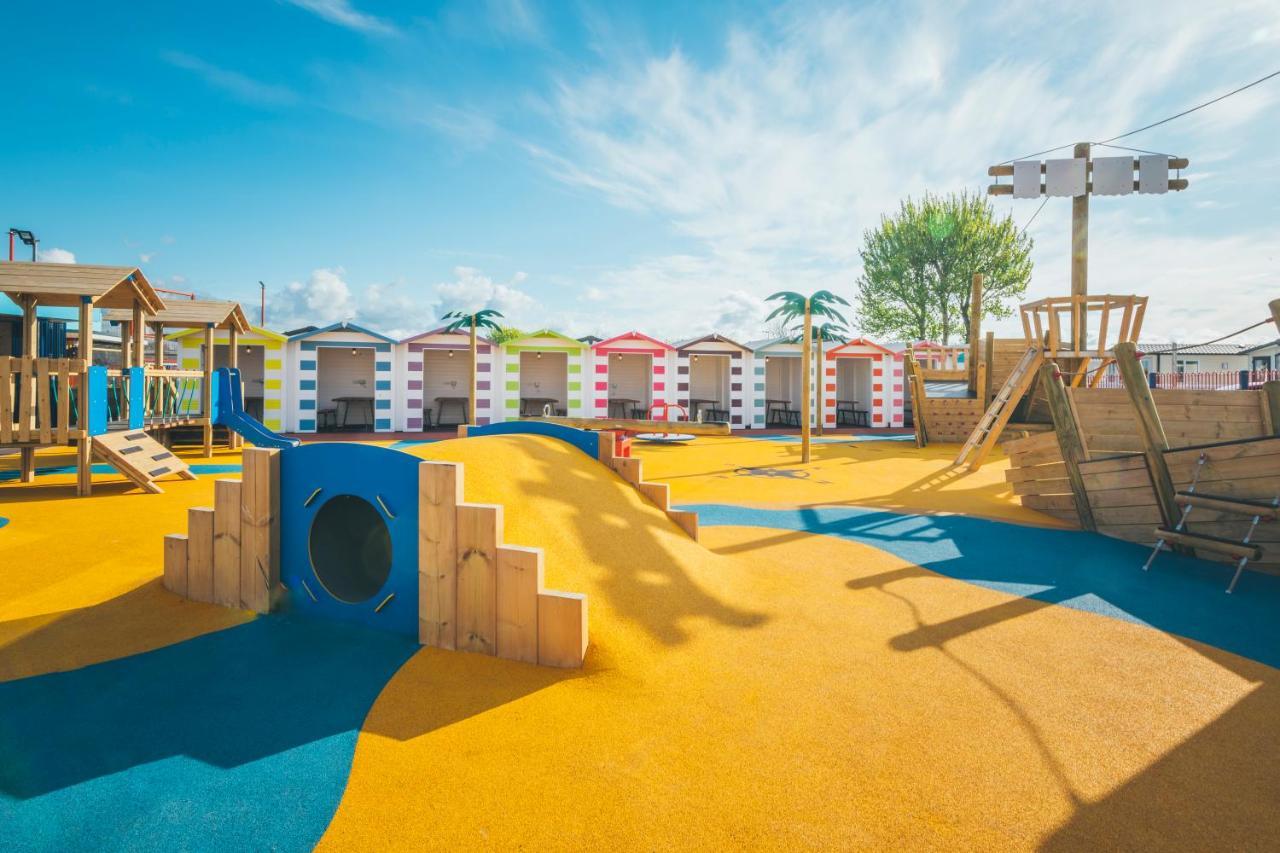 Marine Holiday Park Rhyl Bagian luar foto